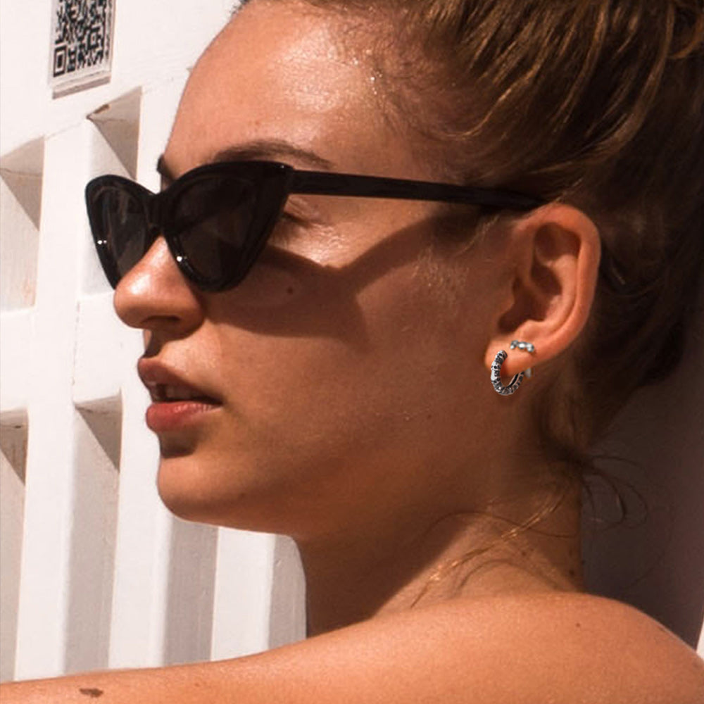 Gothic Skull Huggie Hoop Earrings For Men Women